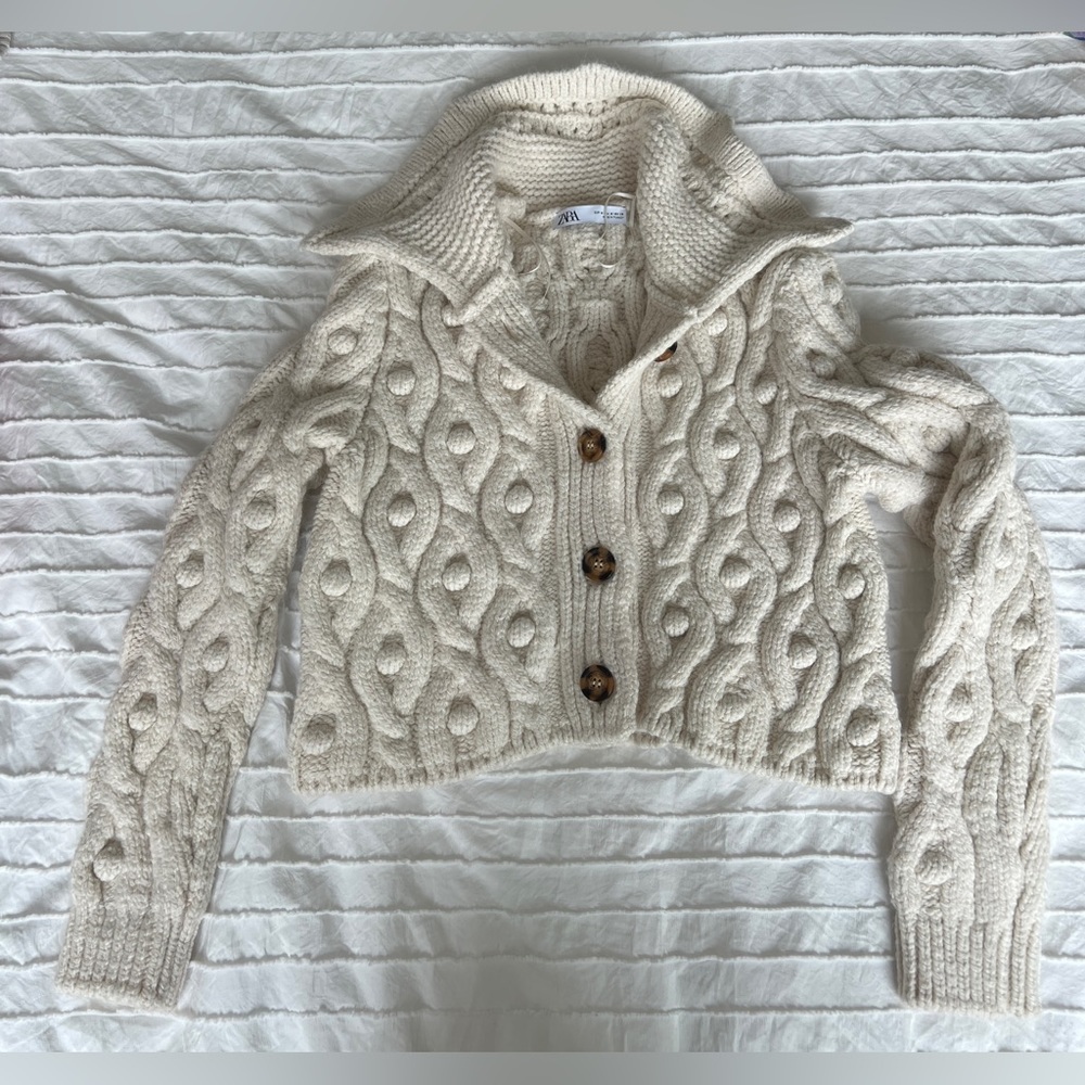 Zara Sweater -NWOT